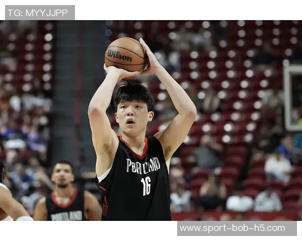 三大中锋占据全部出场机会杨瀚森再度未能上场三名双向球员却获得机会 三大中锋占据全部出场机会杨瀚森再度未能上场三名双向球员却获得机会